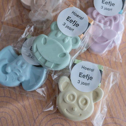 Stoepkrijt traktatie met gepersonaliseerde sticker