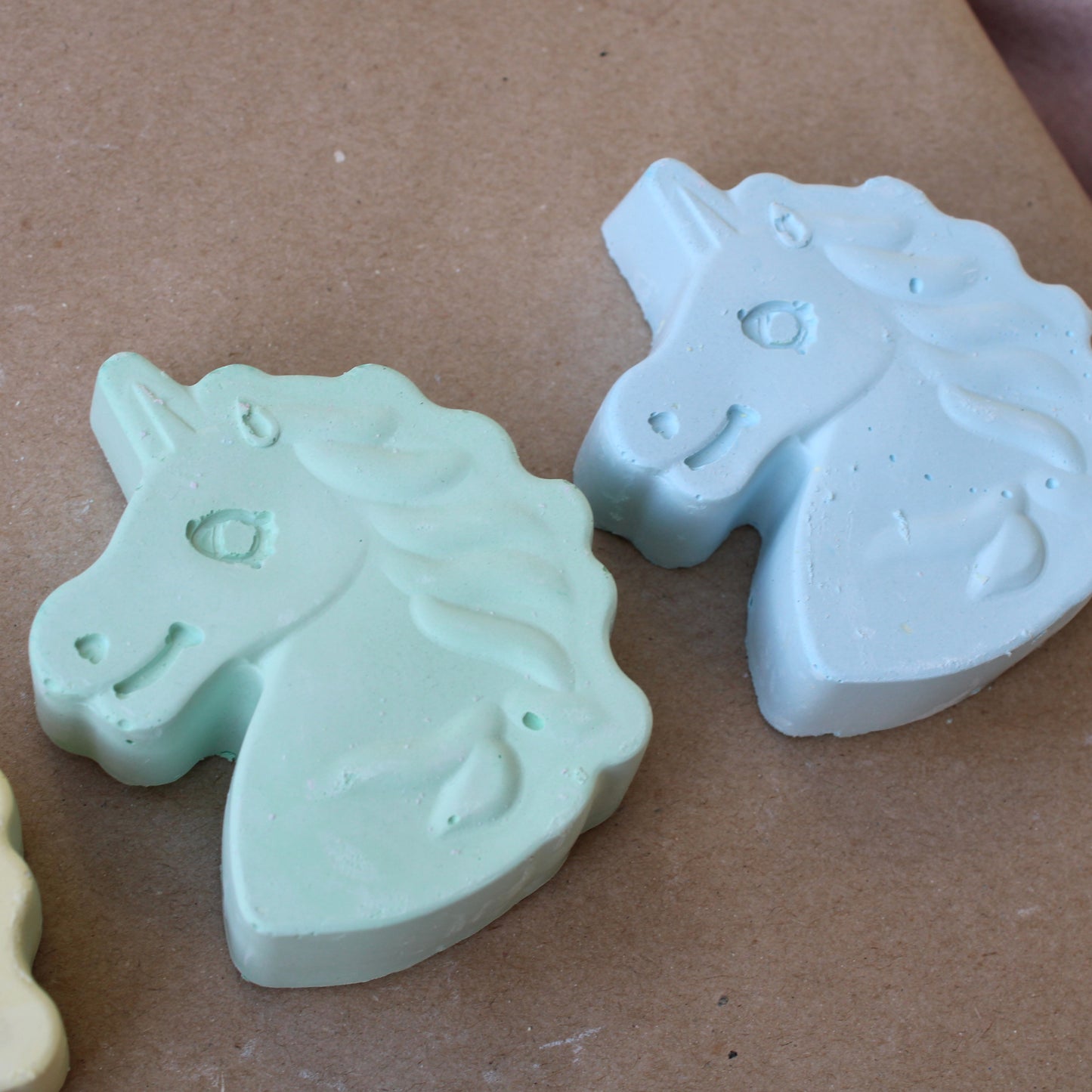 Unicorn trakteren - stoepkrijtmeid